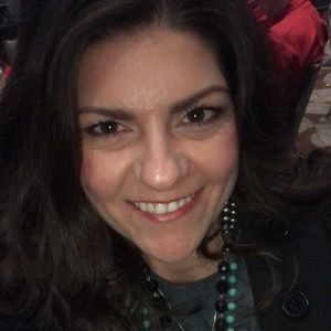 Meet your Posher, Stefanie